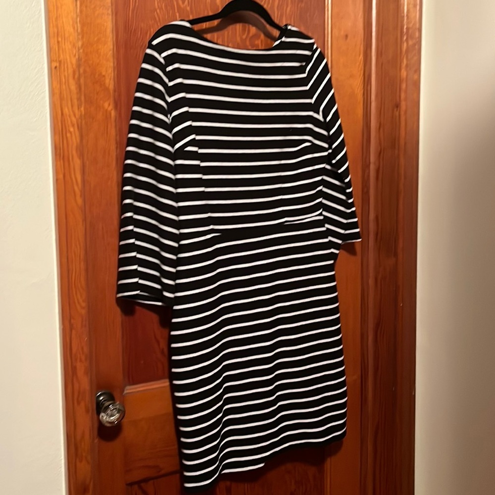 Old Navy Stripped Dress Large